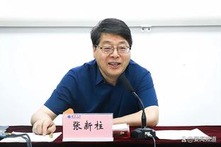 易建联发博晒照：相遇永远都是最奇妙的缘分 祝大家2024更加精彩