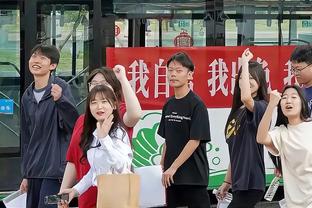 一人一队一城！鲁沪战首发，泰山队长郑铮达成出战400场里程碑